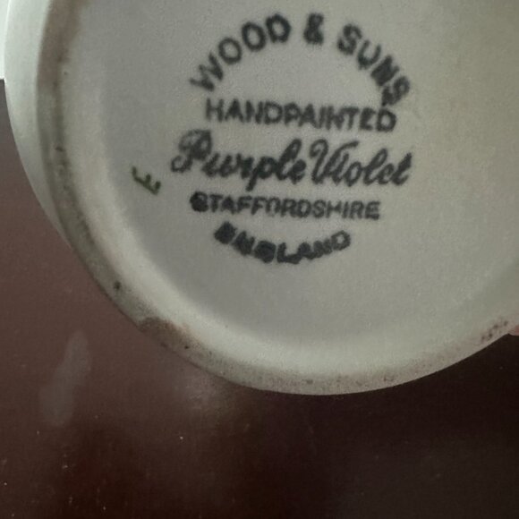 Staffordshire vase "Purple Violet" 6" H - Picture 3 of 3